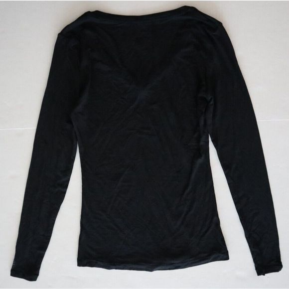 Cuddl Duds Women's Petite Sz XS Black SoftWear with Stretch L/S V-Neck Shirt - Picture 3 of 5